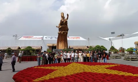 Kéo dài thời gian triển lãm “80 năm hành trình Độc lập-Tự do-Hạnh phúc” đến ngày 15/9