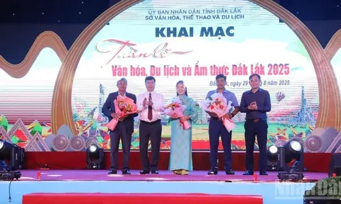 Sinh vật cảnh Đắk Lắk khoe sắc trong ngày hội lớn của đất nước