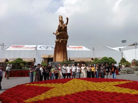 Kéo dài thời gian triển lãm “80 năm hành trình Độc lập-Tự do-Hạnh phúc” đến ngày 15/9