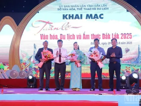 Sinh vật cảnh Đắk Lắk khoe sắc trong ngày hội lớn của đất nước